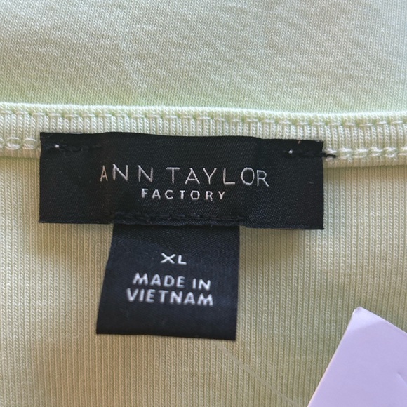 Ann Taylor Factory NWT Pistachio Green Square Neck Stretch Top - Size XL - Picture 4 of 7
